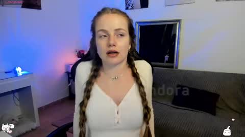 PiinkPandora online show from April 2026 08:20:02 PM