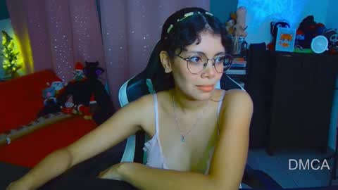 Andrea G online show from December 2025 04:28:02 AM