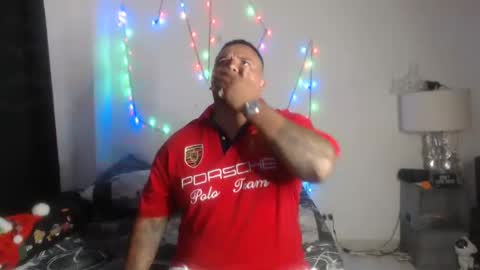 pikoro_gomez online show from December 2024 01:38:02 AM