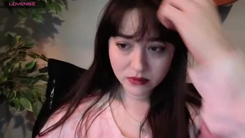 PilloGoddess online show from April 2026 01:26:01 AM