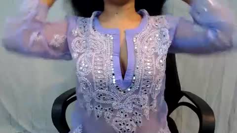 Sayra online show from July 2026 06:21:02 PM