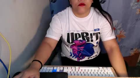 Snapshot of pinay_carlax chatting on November 2025 07:44:02 AM pinay_carlax online show from November 2025 07:44:02 AM