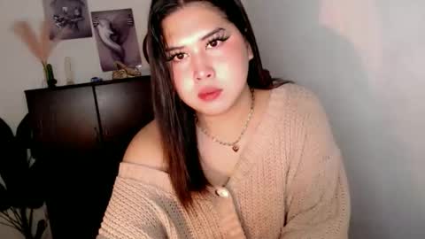 Snapshot of pinay_ivy chatting on April 2026 12:01:01 AM Ivy Morningstar online show from April 2026 12:01:01 AM
