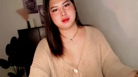 Snapshot of pinay_ivy chatting on May 2026 01:22:02 AM Ivy Morningstar online show from May 2026 01:22:02 AM
