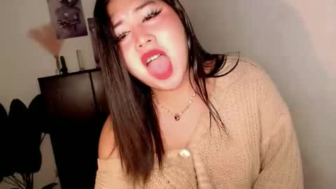 Snapshot of pinay_ivy chatting on May 2026 01:57:02 AM Ivy Morningstar online show from May 2026 01:57:02 AM