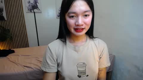 Shenna online show from November 2025 05:28:02 AM