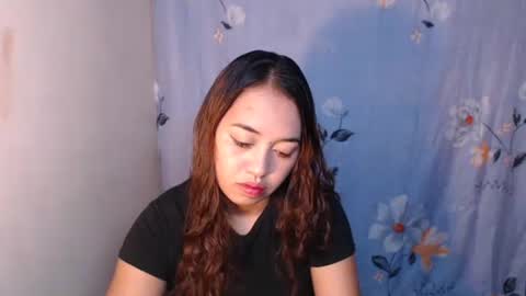 Snapshot of pinay_singlemomxs chatting on November 2025 04:34:02 AM pinay_singlemomxs online show from November 2025 04:34:02 AM