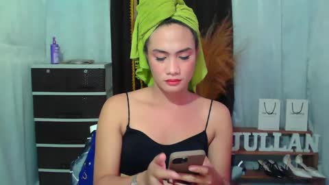 Snapshot of pinaycutie_jilian chatting on November 2025 07:22:02 AM jilian online show from November 2025 07:22:02 AM