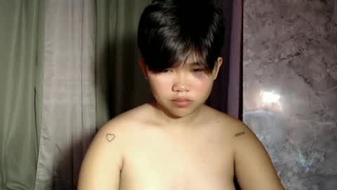 Snapshot of pinayprincesslyn chatting on June 2026 09:57:02 PM Lyn the Lesbian online show from June 2026 09:57:02 PM