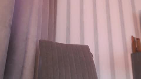       online show from September 2025 06:01:02 AM