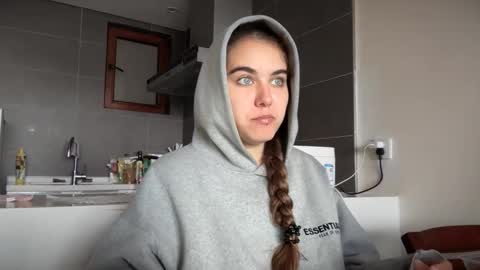 Susie online show from January 2026 04:37:02 AM