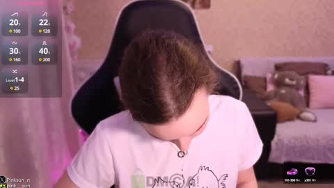 Stephanie online show from March 2025 06:26:02 PM