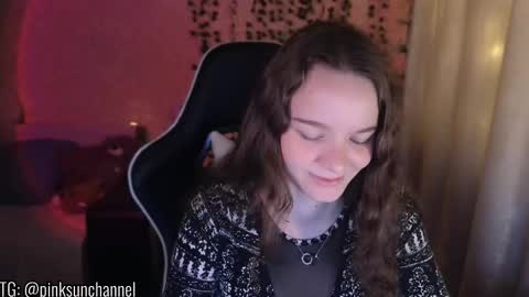 Stephanie online show from November 2025 06:57:02 PM