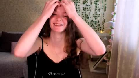 Stephanie online show from March 2026 04:40:01 AM