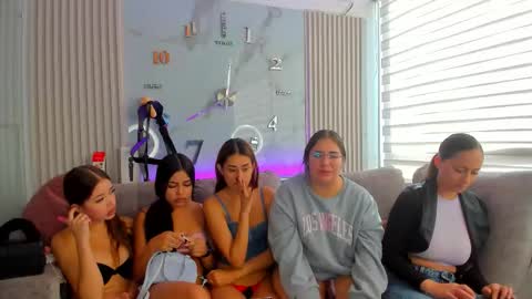 pink_as online show from February 2026 01:38:01 PM