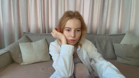 pink_lila18 online show from March 2026 03:33:02 AM