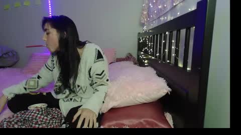 Snapshot of pink_tv chatting on September 2025 01:21:01 AM pink_tv online show from September 2025 01:21:01 AM