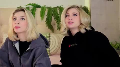 Snapshot of pinkadele chatting on September 2025 10:08:01 AM Adele online show from September 2025 10:08:01 AM