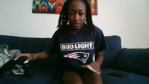 Snapshot of pinkaura_ chatting on January 2026 07:33:01 AM PinkyAura online show from January 2026 07:33:01 AM