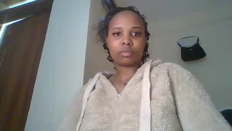 Snapshot of pinkie_bear chatting on October 2025 11:55:02 AM Pinkie online show from October 2025 11:55:02 AM