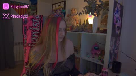 Snapshot of pinkladyx2 chatting on February 2026 11:45:01 PM pinkladyx2 online show from February 2026 11:45:01 PM
