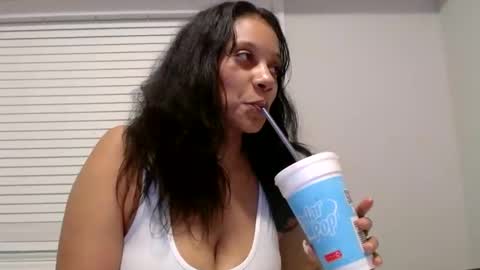 Snapshot of pinkmonae chatting on December 2024 11:59:01 PM pinksugar online show from December 2024 11:59:01 PM