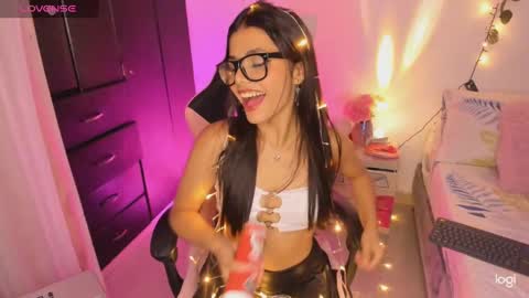 Sarah .. online show from December 2024 05:48:01 AM