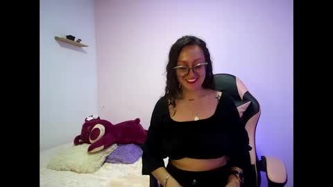 Snapshot of pinkvixen69 chatting on January 2026 01:11:02 AM pinkvixen69 online show from January 2026 01:11:02 AM