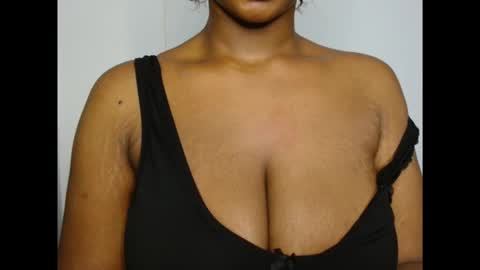 Snapshot of pinkxsugar chatting on November 2025 10:22:02 PM pinkxsugar online show from November 2025 10:22:02 PM