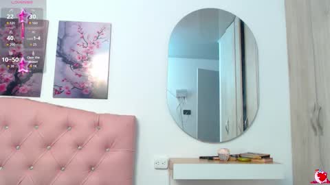 pinky_f00x online show from December 2025 09:30:01 PM