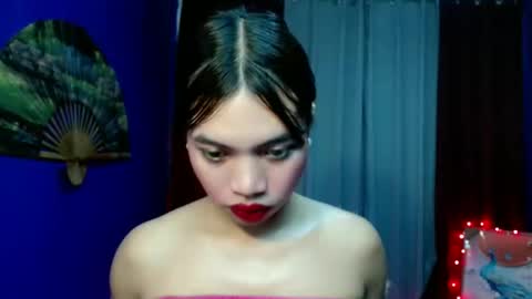 Tina online show from November 2025 08:10:01 PM