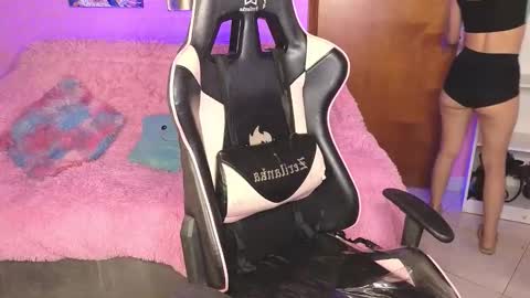 pinkygirl20 online show from March 2026 03:56:02 AM