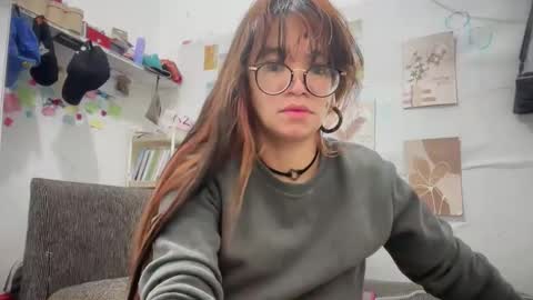 Rose online show from December 2025 05:42:02 PM