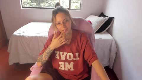 pixie online show from April 2026 07:58:01 PM