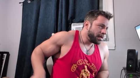 Snapshot of pizza_biceps chatting on January 2026 05:22:01 AM pizza_biceps online show from January 2026 05:22:01 AM