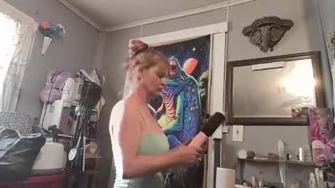 pizzedwife online show from April 2026 11:15:02 PM