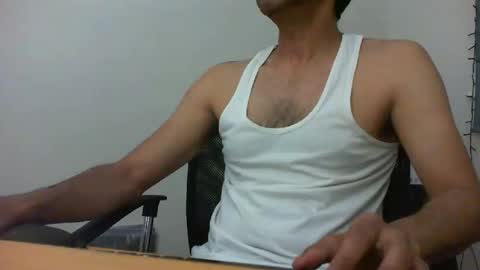 Snapshot of platino3026 chatting on May 2026 11:46:02 PM platino3026 online show from May 2026 11:46:02 PM