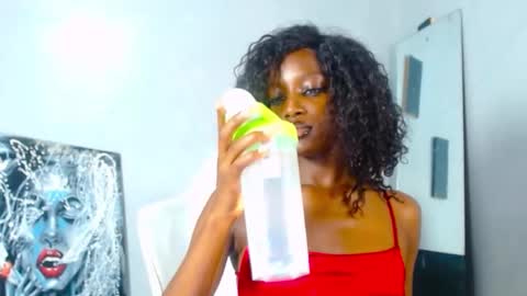 Snapshot of playboypetit chatting on January 2025 09:51:01 PM playboypetit online show from January 2025 09:51:01 PM