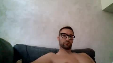 alex e lay online show from July 2026 10:21:01 AM