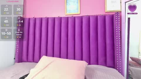 Snapshot of playfuljust_18 chatting on March 2026 12:33:02 PM SAMARA online show from March 2026 12:33:02 PM