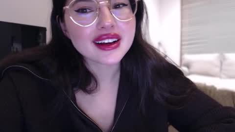 Mary online show from December 2025 10:05:01 PM