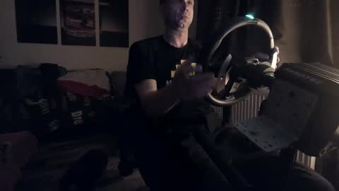 Hello ask me  . Im glad  to see you here in my room. Welcome PVT is open online show from January 2026 05:42:01 AM