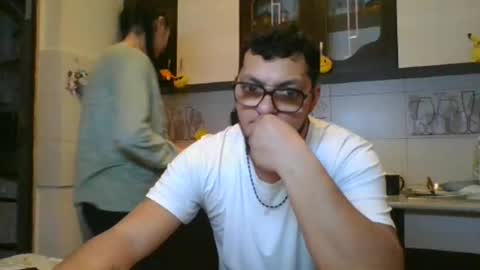 pleas3s_sweet online show from January 2025 08:28:01 PM