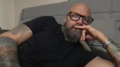 Snapshot of pleasesitonmycock chatting on February 2026 03:04:01 AM PleaseSitOnMyCock online show from February 2026 03:04:01 AM