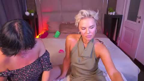 Ira brunette and Vika blonde online show from July 2026 06:49:01 AM