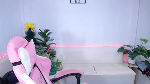 Ploysai online show from November 2025 08:49:02 AM