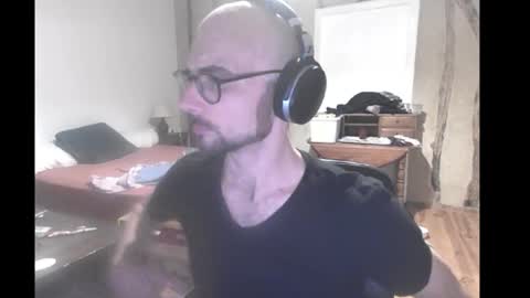 Snapshot of plsmakemynight chatting on May 2026 02:17:02 AM plsmakemynight online show from May 2026 02:17:02 AM