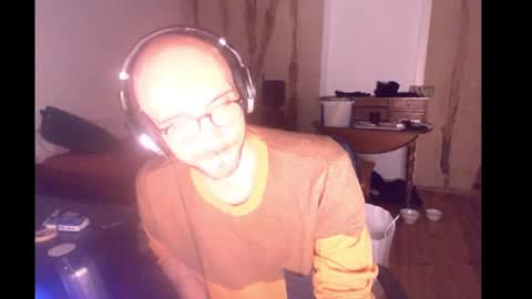 Snapshot of plsmakemynight chatting on May 2026 10:26:01 PM plsmakemynight online show from May 2026 10:26:01 PM