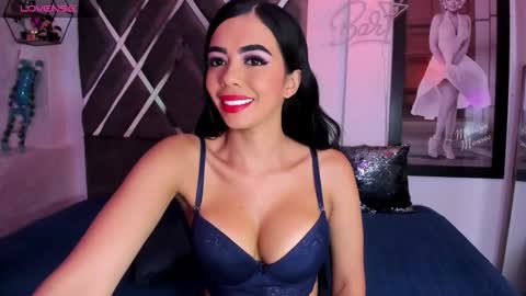 I dream of having many followers online show from November 2025 02:30:01 PM