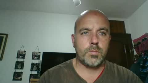 Snapshot of pocoyotop chatting on January 2025 01:10:02 AM pocoyotop online show from January 2025 01:10:02 AM